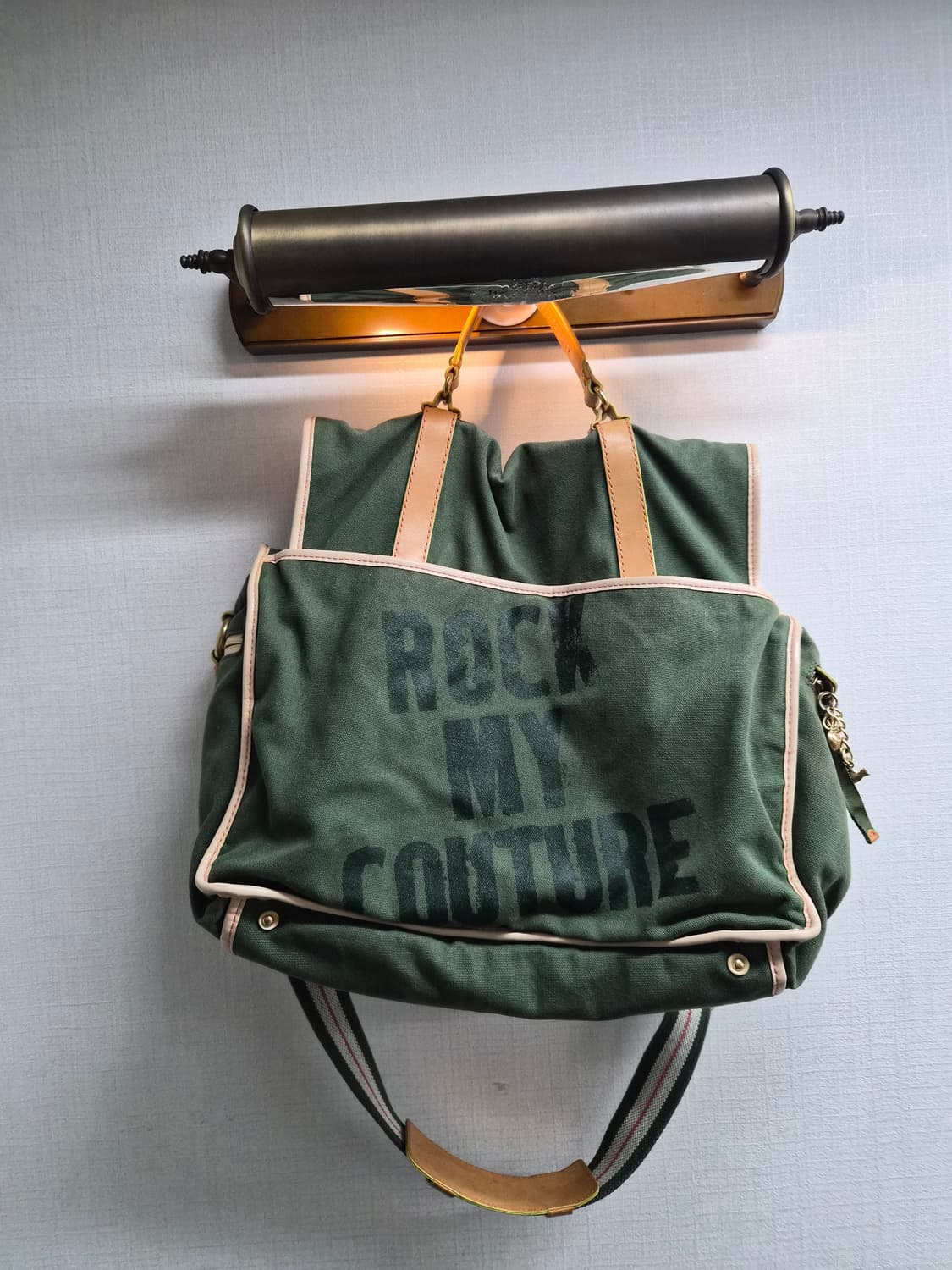 OS) JUICY 주시 꾸띠르 90's 빈티지 캔버스 백 팝니다 상품이미지2