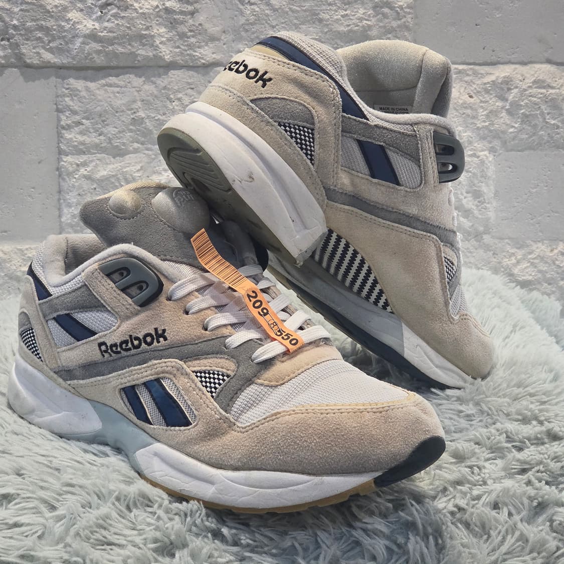 7a-14:리복 아즈트렉 96 그레이 네이비 250mm-세탁완료 상품이미지4