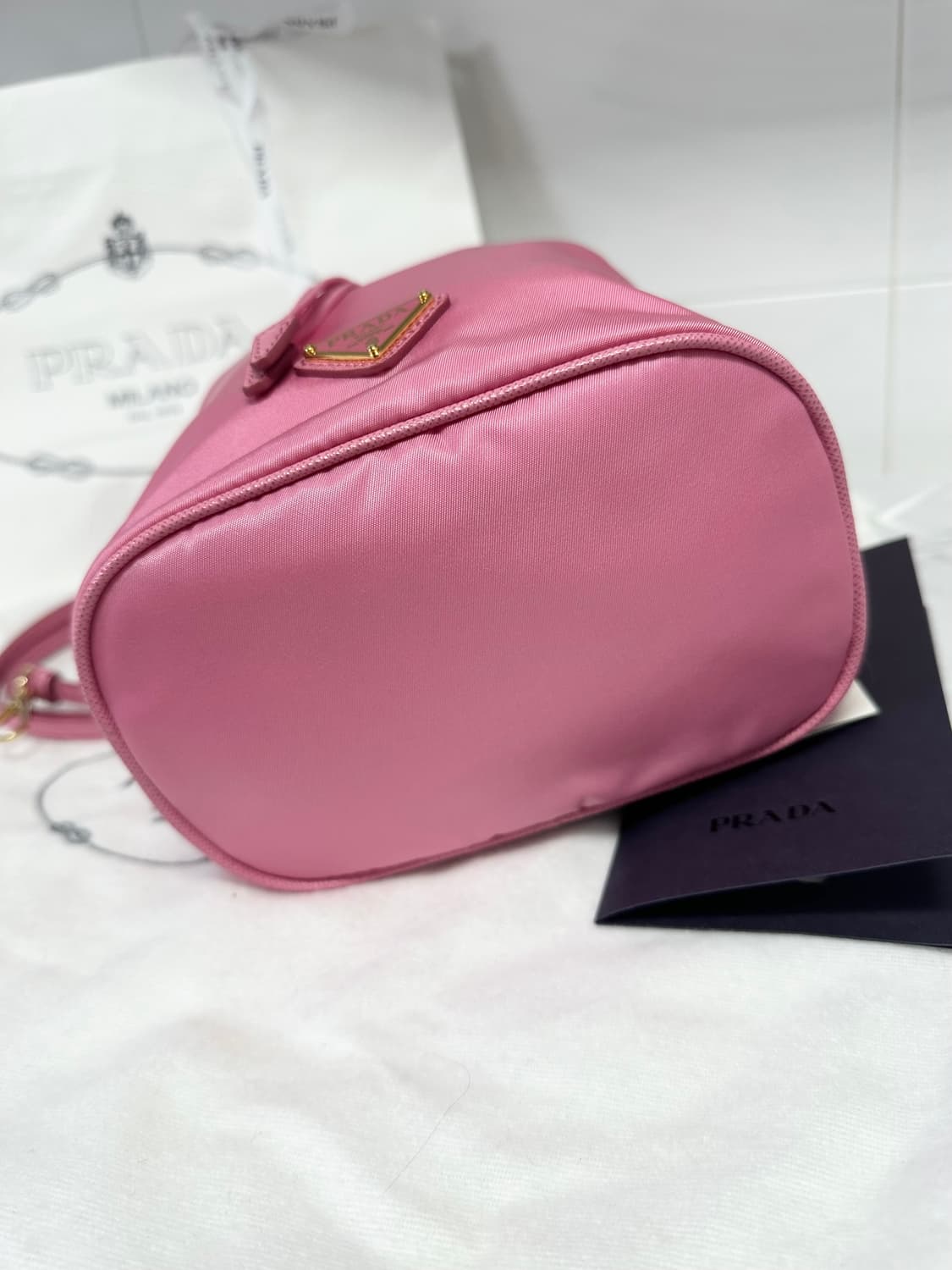 [새상품 정품] 프라다 리에디션 1978 버킷백 상품이미지4