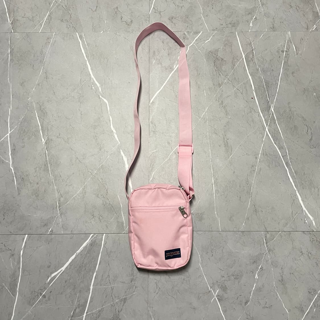 팔로워 특가 잔스포츠 딸기우유 핑크 크로스백 미니 가방 상품이미지1