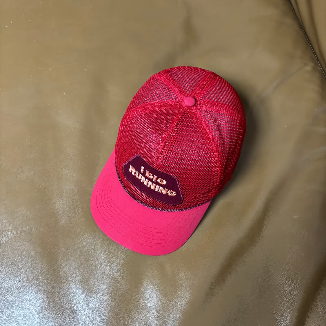 알렉스 조노 아이 디그 러닝 레드 메쉬 트러커 햇 레드 상품이미지6