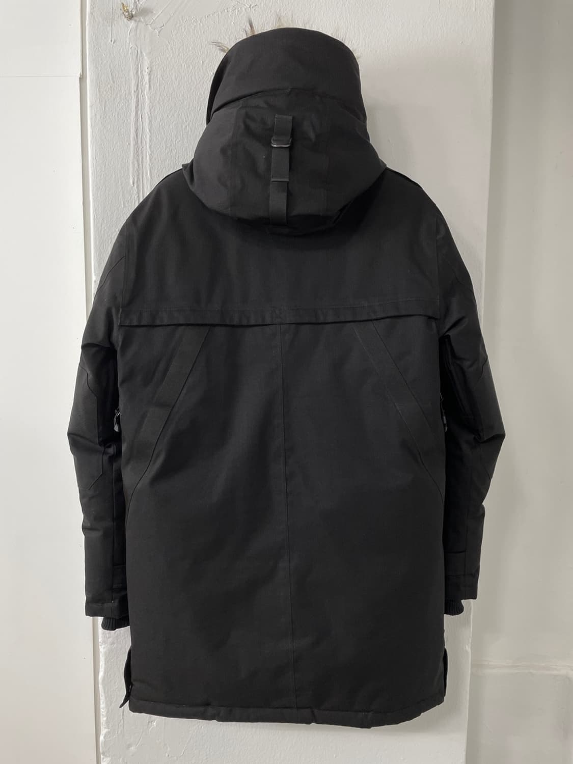 노비스 야테시 코요테 퍼 다운 파카 상품이미지5