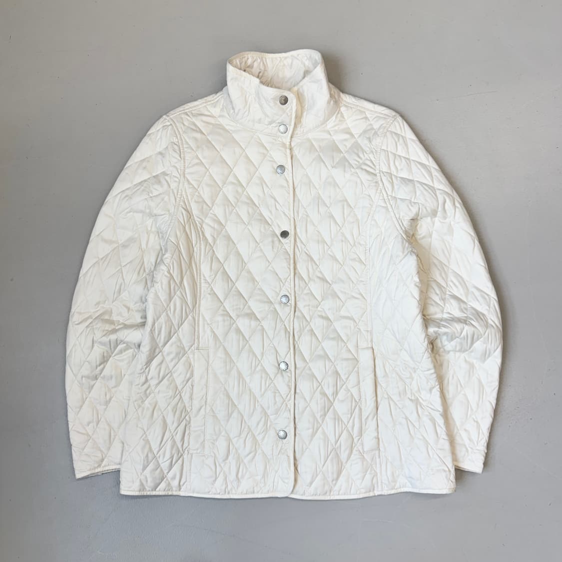 엘엘빈 아이보리 크림 경량 퀼팅 자켓 상품이미지2