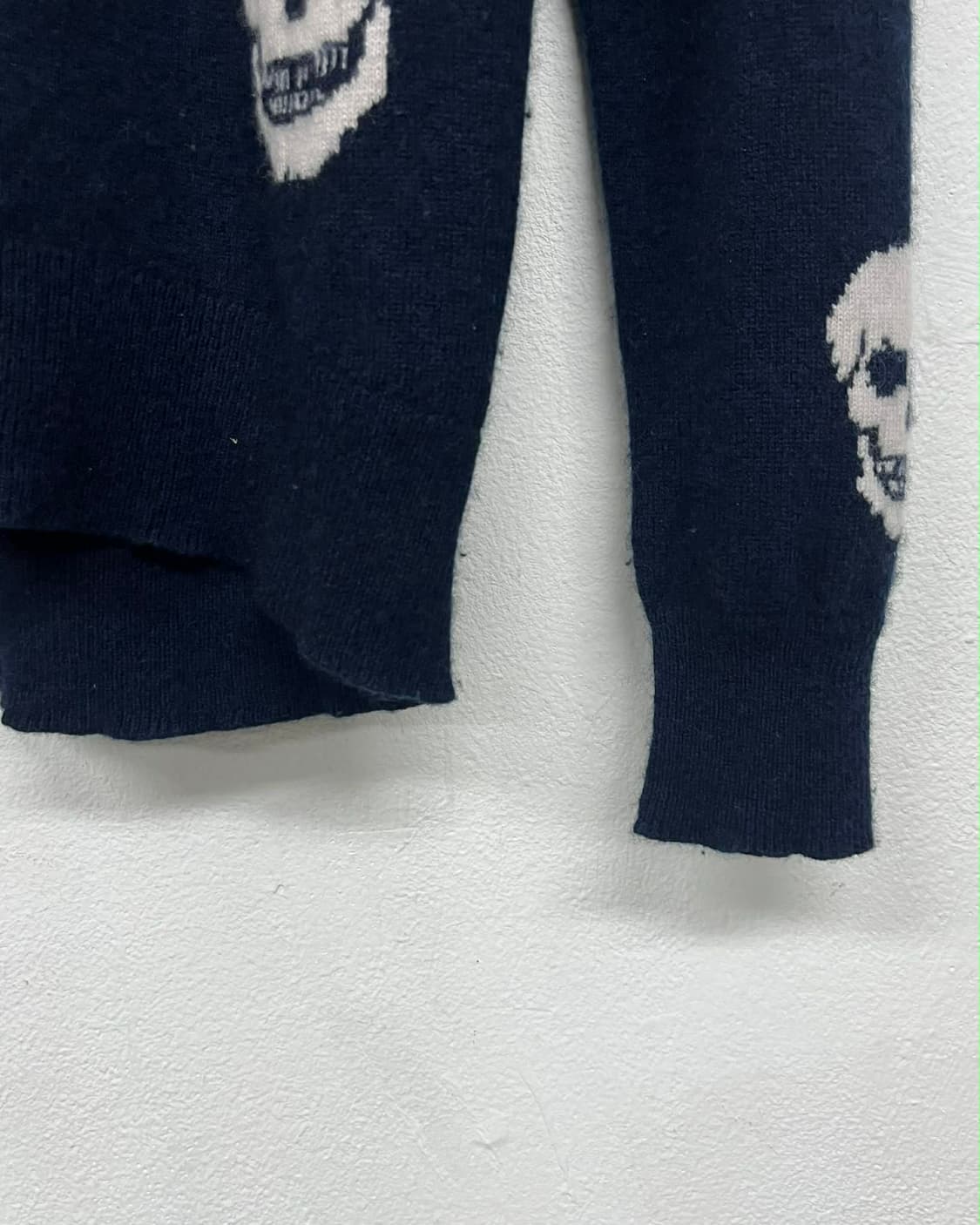 [XS]스컬 캐시미어 매장판 해골 패턴 캐시미어100% 니트 상품이미지7