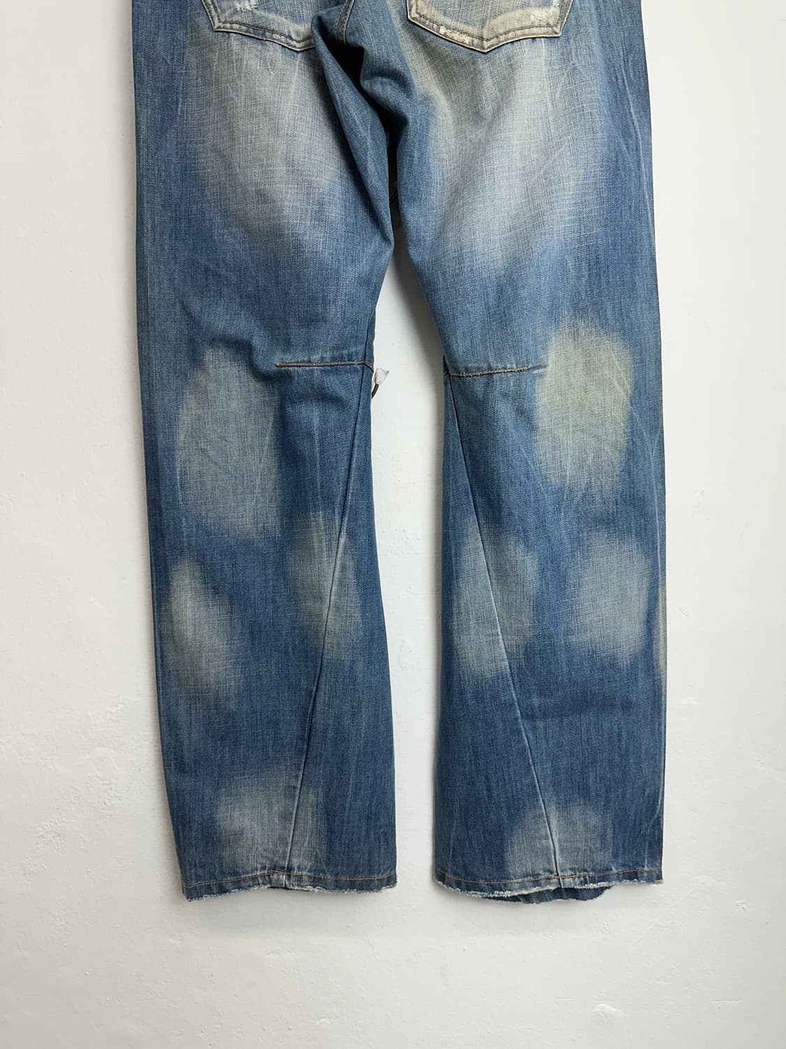 Multi-Tinted Distressed Deconstructed De 상품이미지8