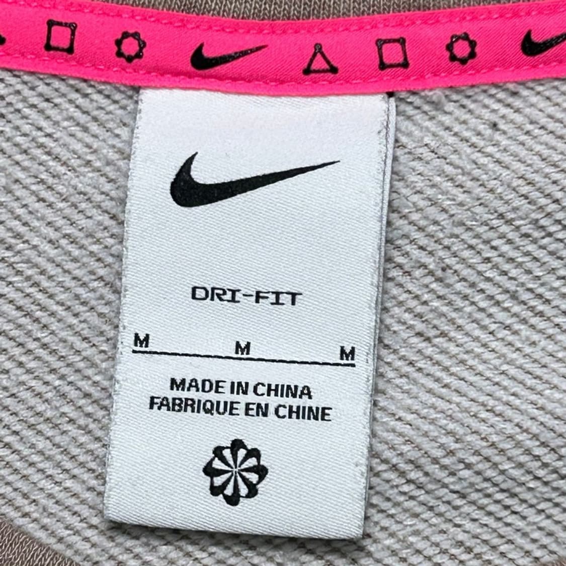 나이키 22FW 백스마일링 페이스 그래픽 프린트 맨투맨 M 상품이미지6