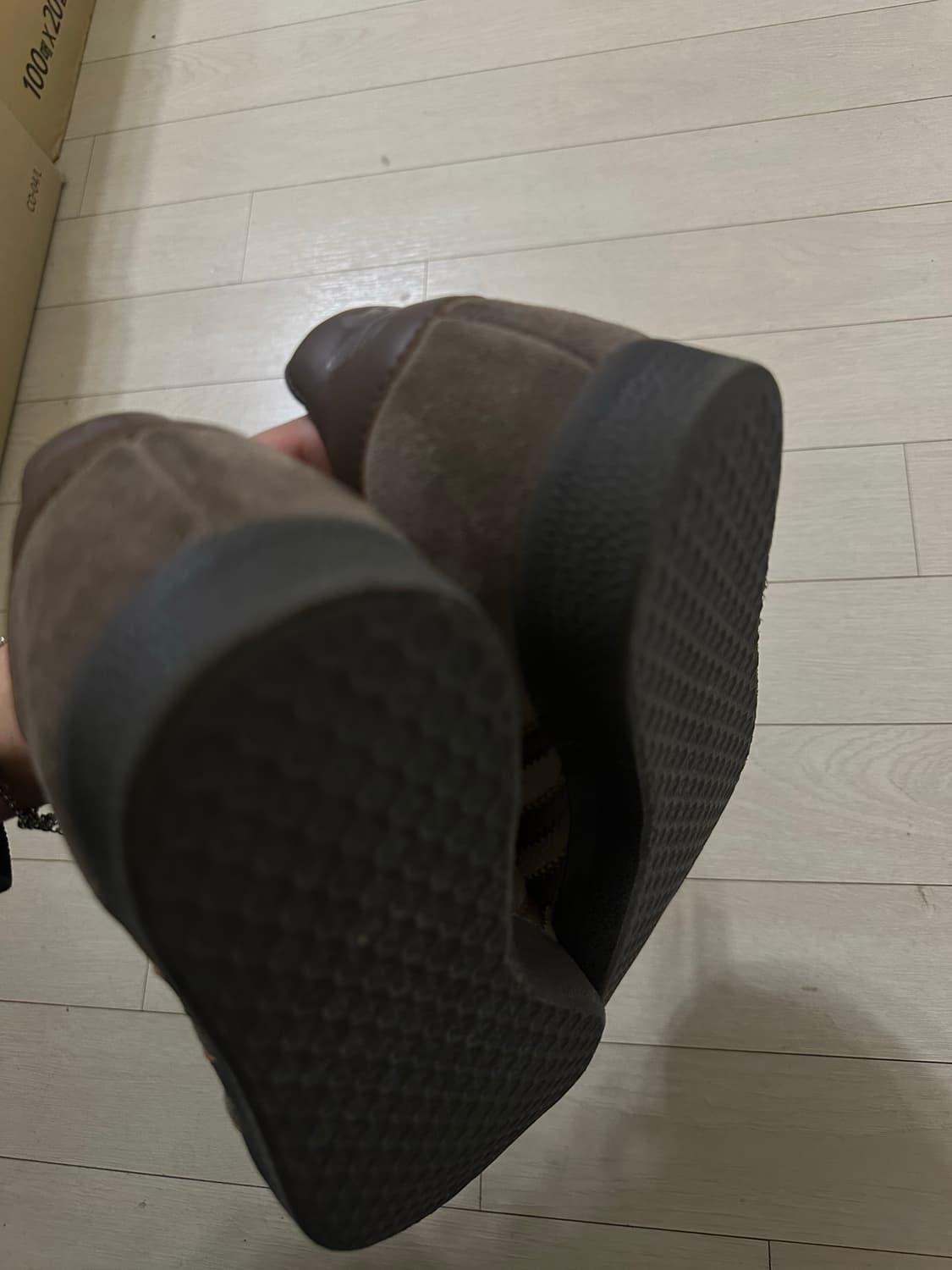 아디다스 가젤 어스 스트라타 브라운 검 265 상품이미지4