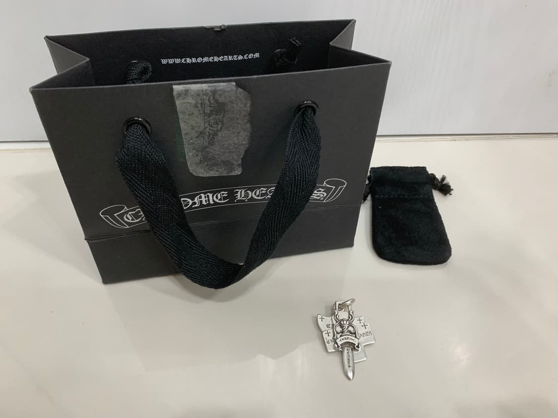 크롬하츠 3트링킷 펜던트 참 대거 목걸이 상품이미지2