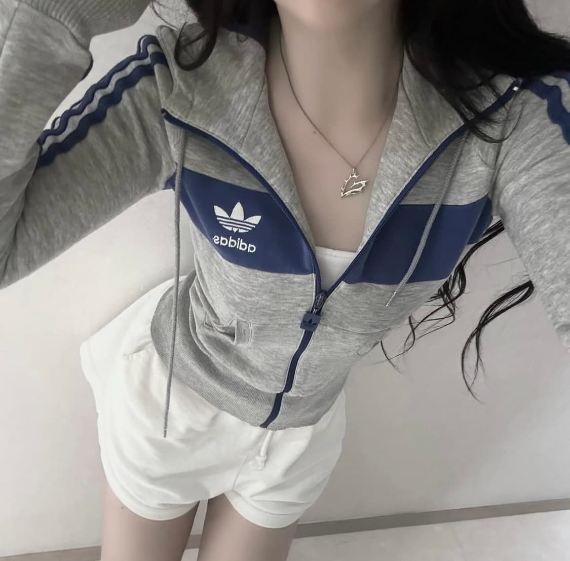 아디다스 그레이 블루 후드집업 상품이미지1