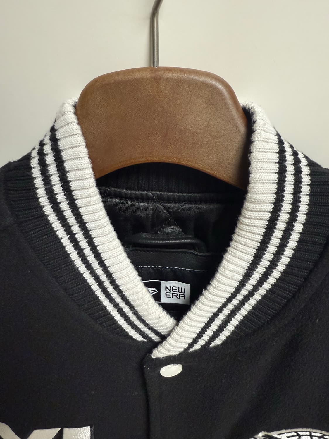 뉴에라 X 엑스라지 X NBA LA 레이커스 바시티 자켓 상품이미지3