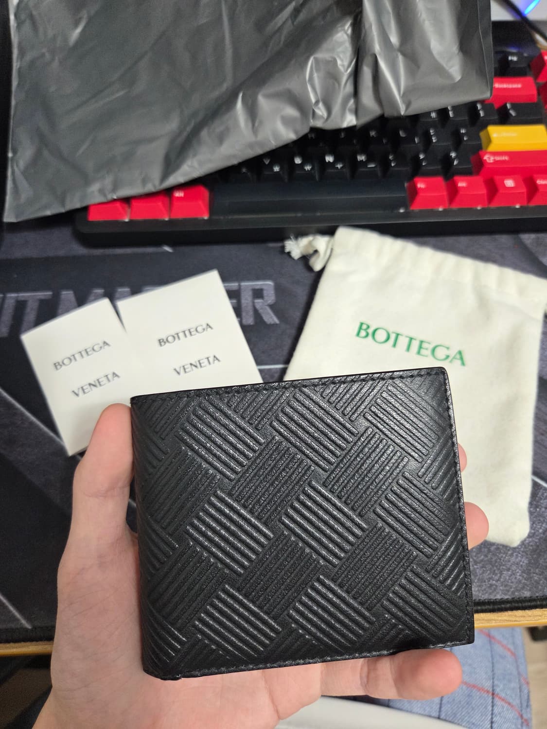 보테가베네타 인트레치아토 반지갑 상품이미지1