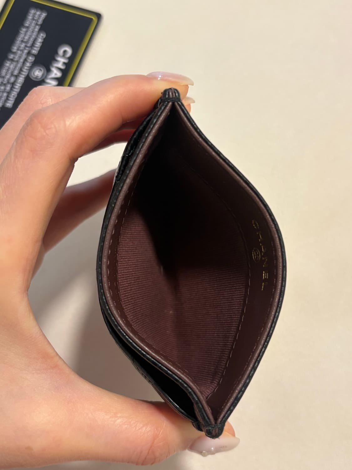 샤넬 클래식 캐비어 카드지갑 금장 카드홀더 상품이미지10