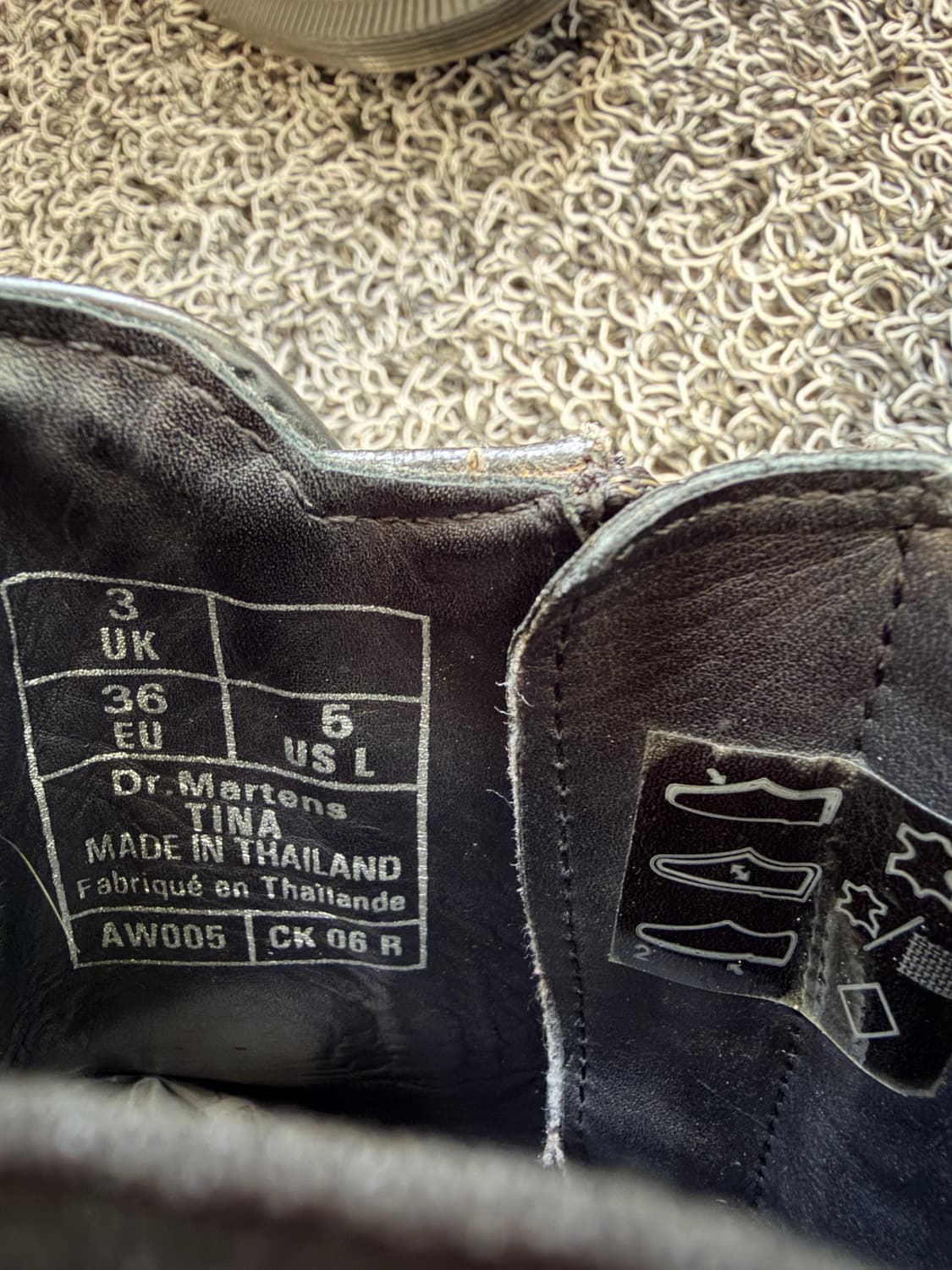 닥터마틴 티나(TINA) 블랙 첼시 부츠 - 브로그 스타일 상품이미지7