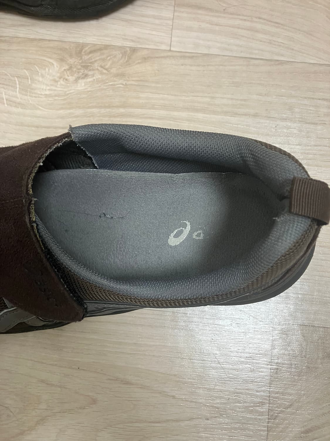 아식스 라이프워커 커피 270 상품이미지5