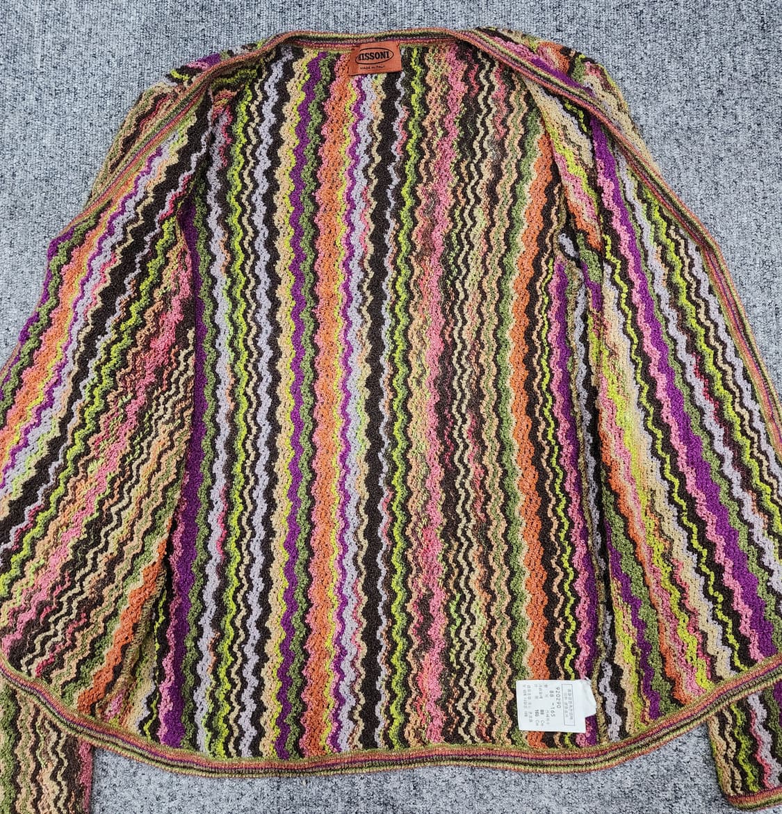 미쏘니 멀티컬러 지그재그패턴 빈티지 니트 가디건 40 상품이미지4