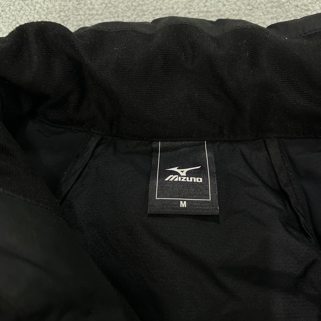 미즈노 블랙 패딩 조끼 m 상품이미지2
