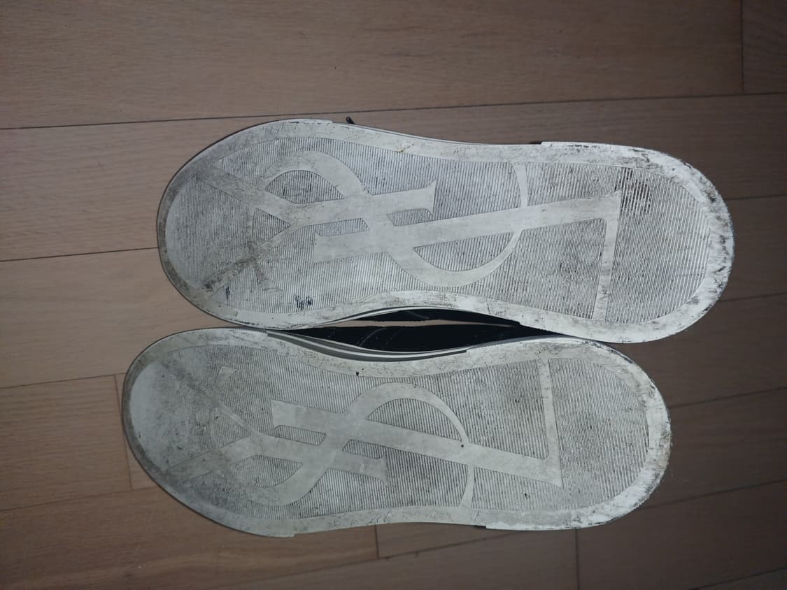 생로랑 부츠 270 급처 상품이미지5