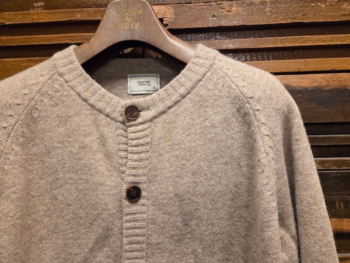 어나더오피스 니트 상품이미지4