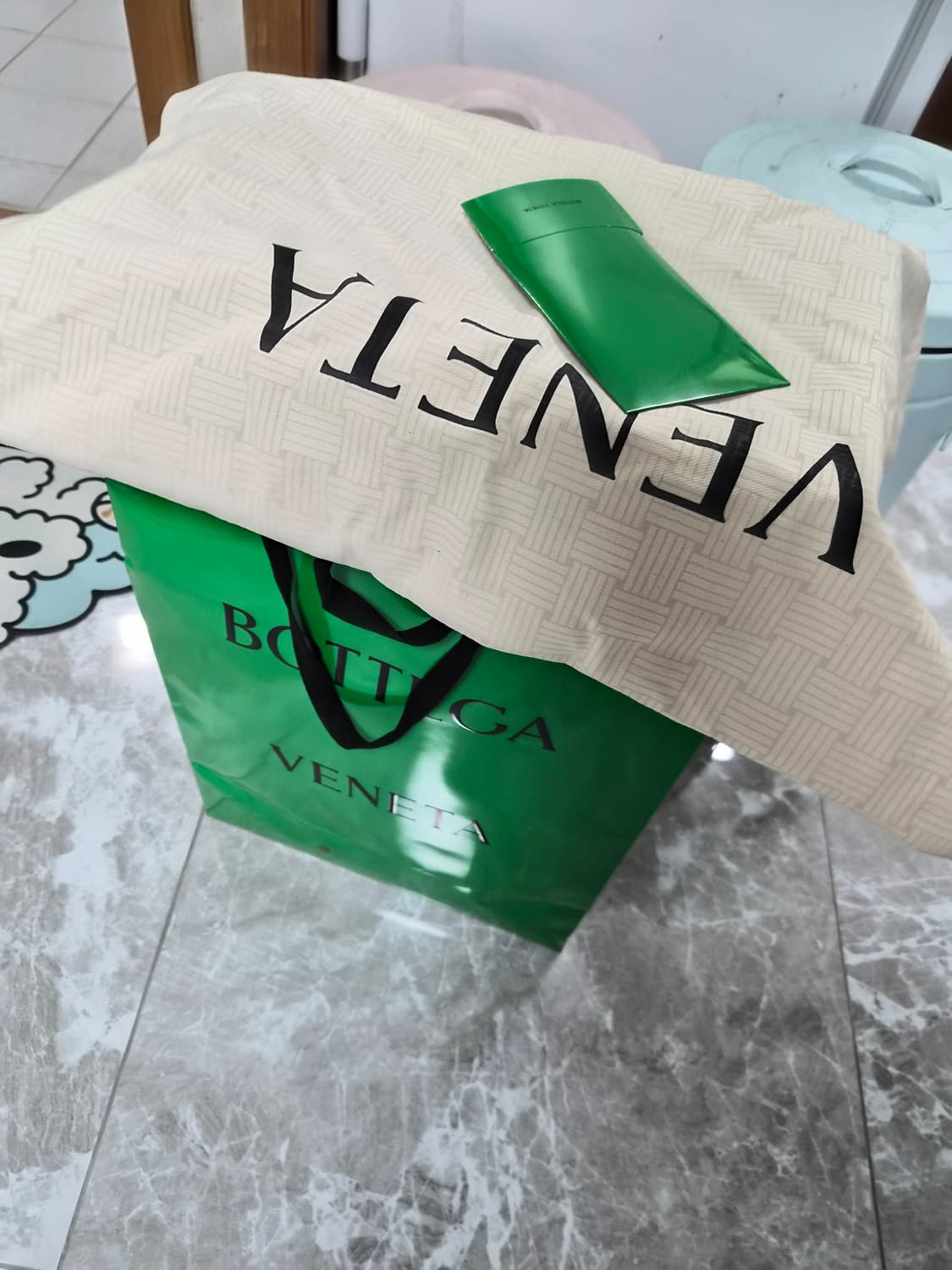 [판매] 보테가 베네타 디아고 토트백 (블랙) / 남성 상품이미지10