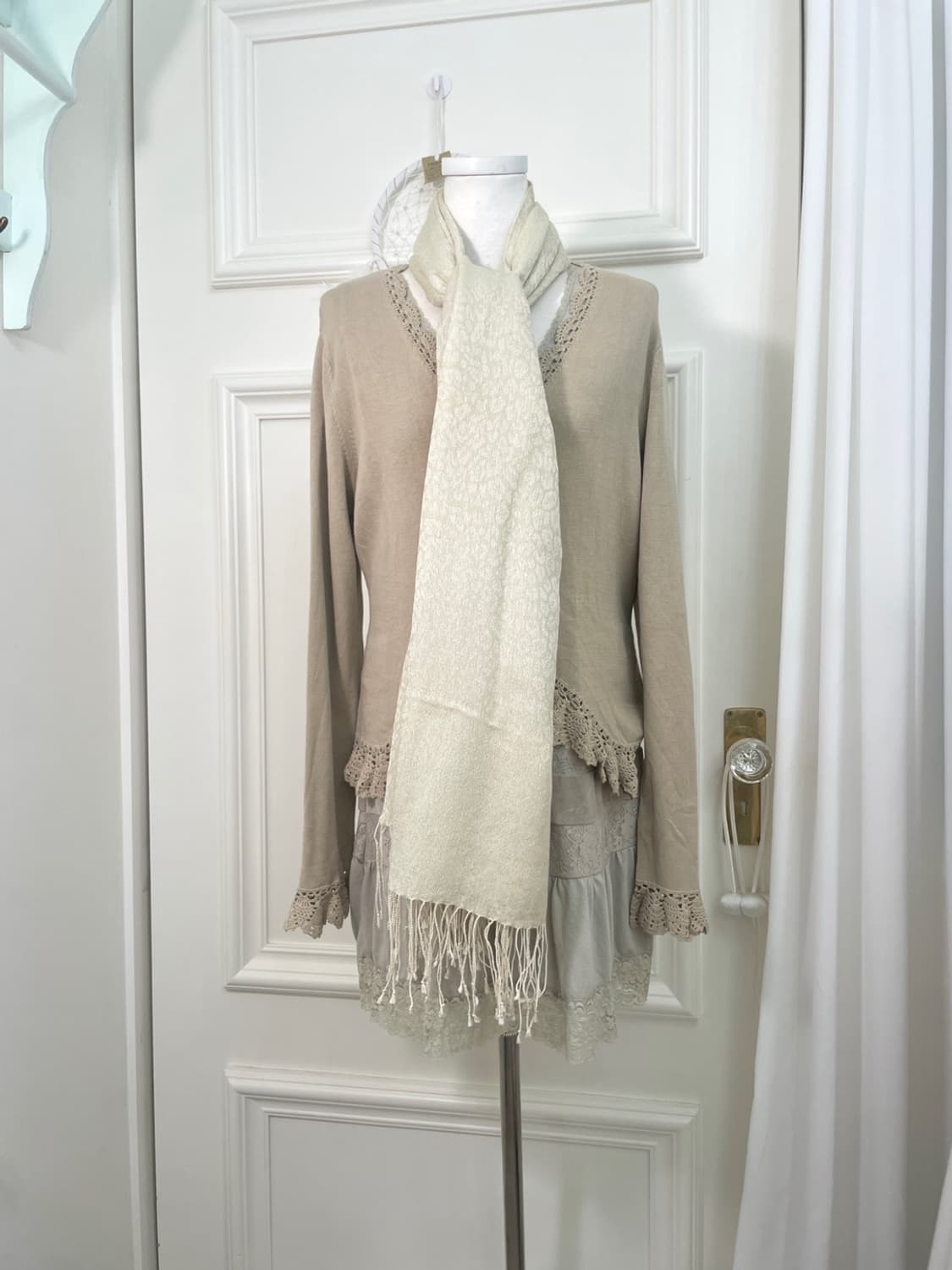 sheer khaki leopard scarf 상품이미지1