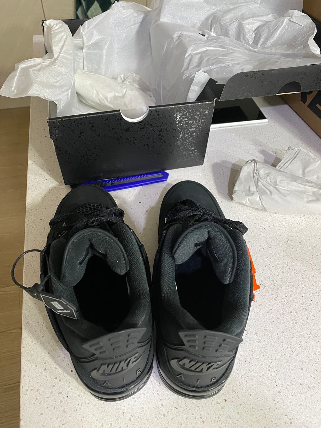 조던4 블랙캣 2025 270->275 사이즈 교환 상품이미지2