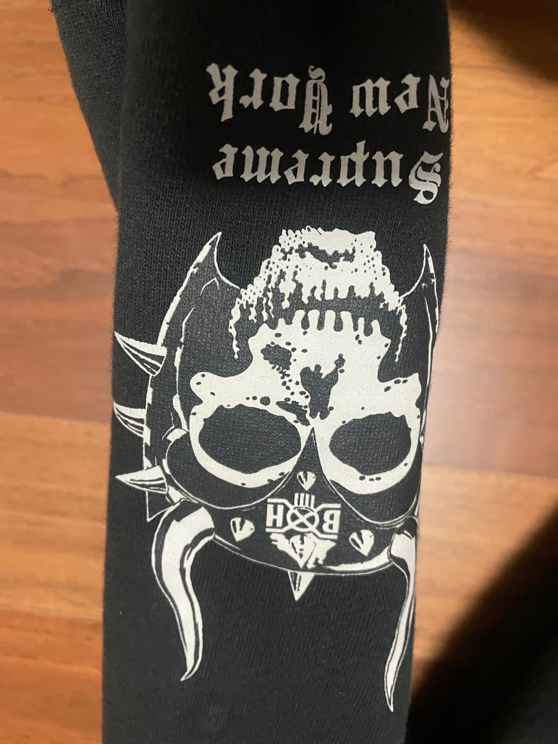 슈프림x바운티 헌터후드 스웨트셔츠 블랙 상품이미지2