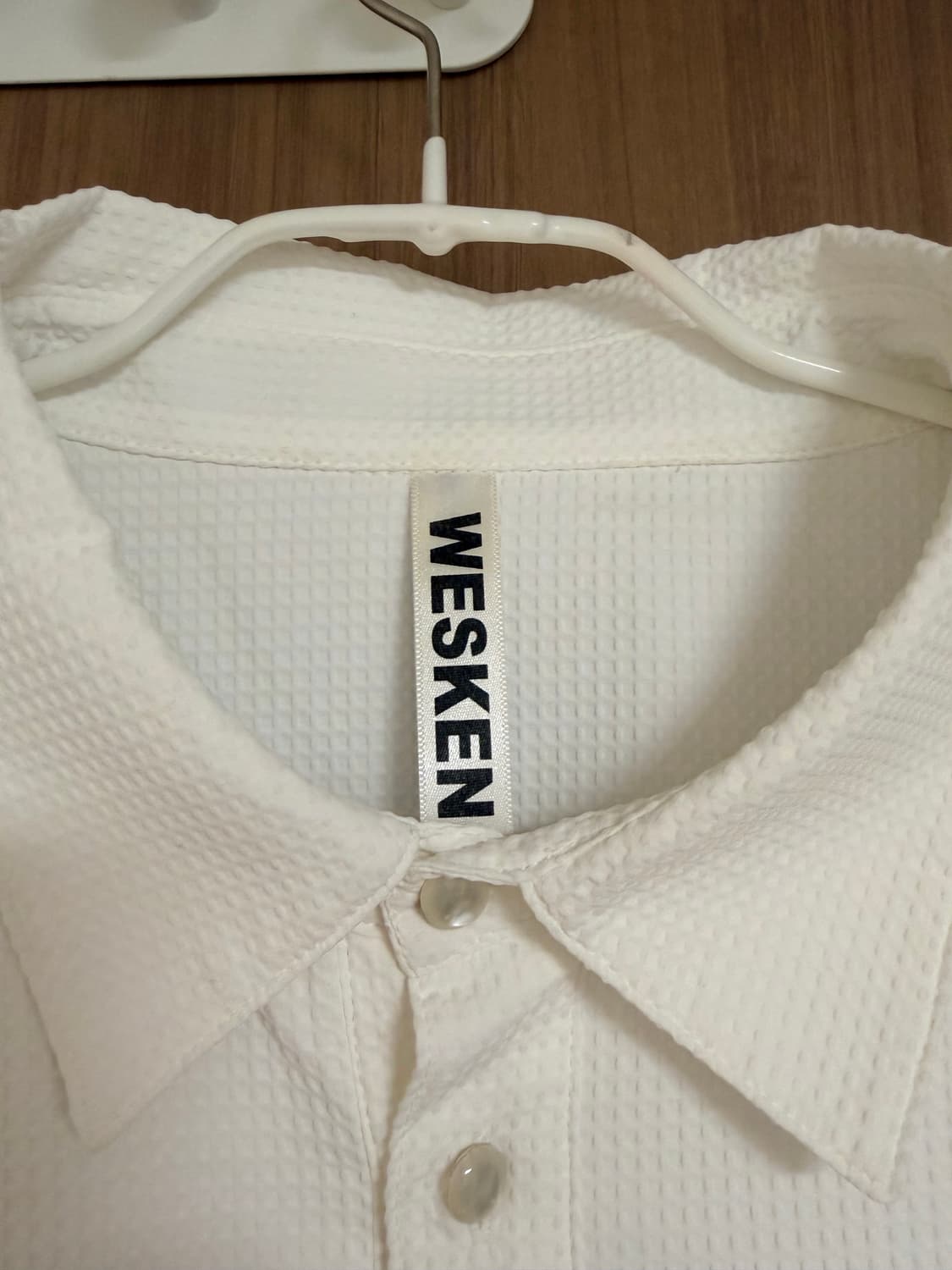 (솔로지옥4 규현착용) 1회착 웨스켄 리벳도비 셔츠 화이트 사이즈3 상품이미지6