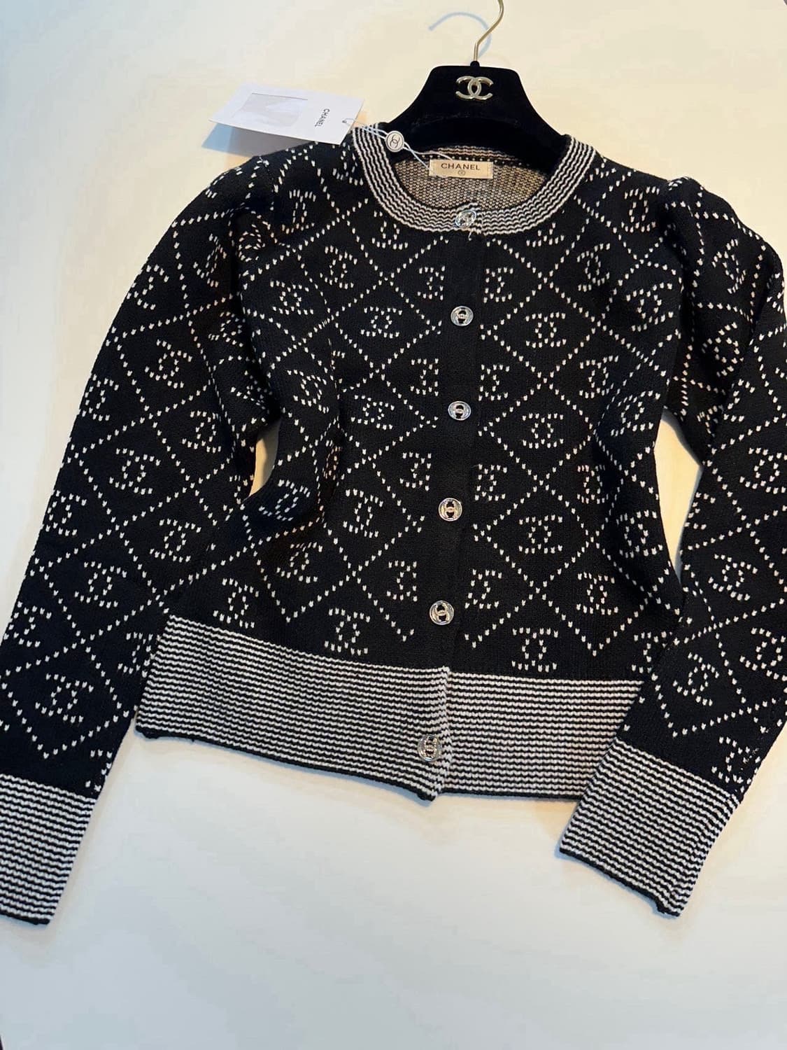 (새상품)샤넬가디건 상품이미지2