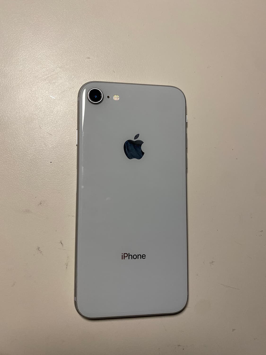 아이폰8 실버 64GB 상품이미지2