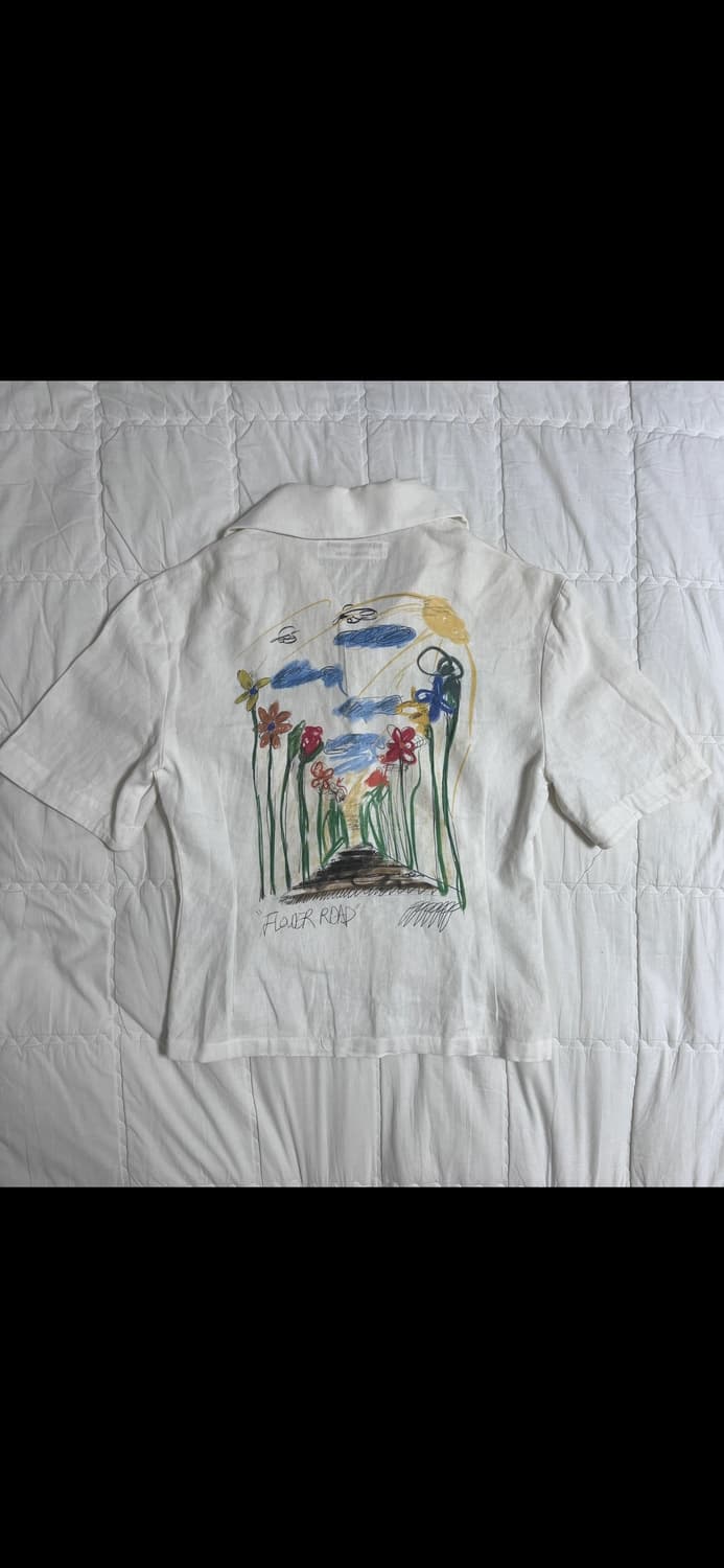 더뮤지엄비지터 플라워 로드 스프레이 셔츠 상품이미지5