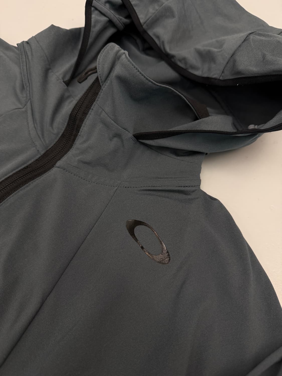 오클리 루즈핏 하이넥 텍티컬 후드 바람막이 자켓 상품이미지5