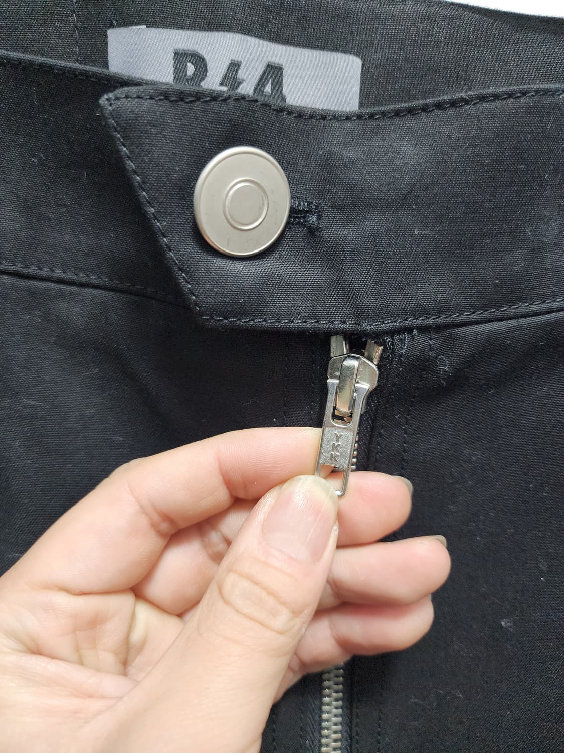 R4 SEOUL ykk지퍼 디테일 블랙 팬츠 상품이미지5