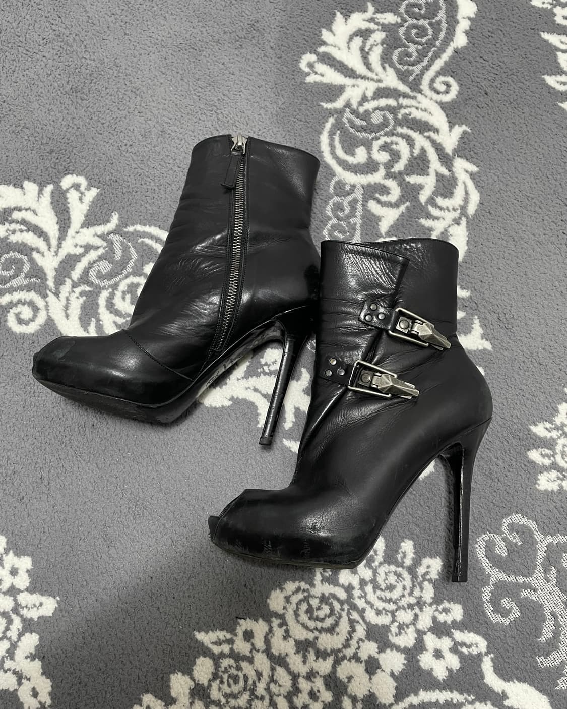 Alexander MQ Peep-Toe Leather Boots 상품이미지6