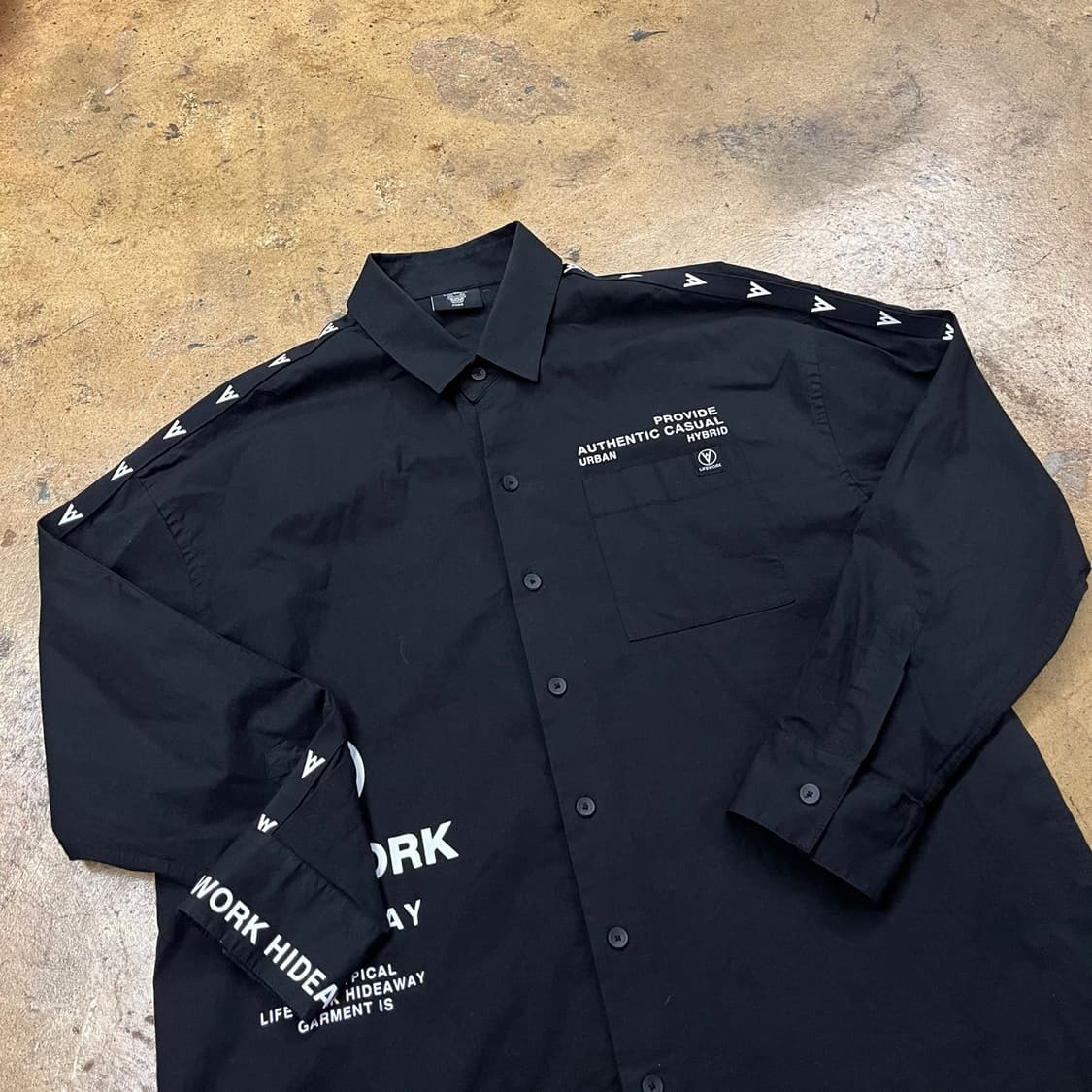 [정품] 라이프 워크 블랙 프린팅 셔츠 b8 상품이미지1