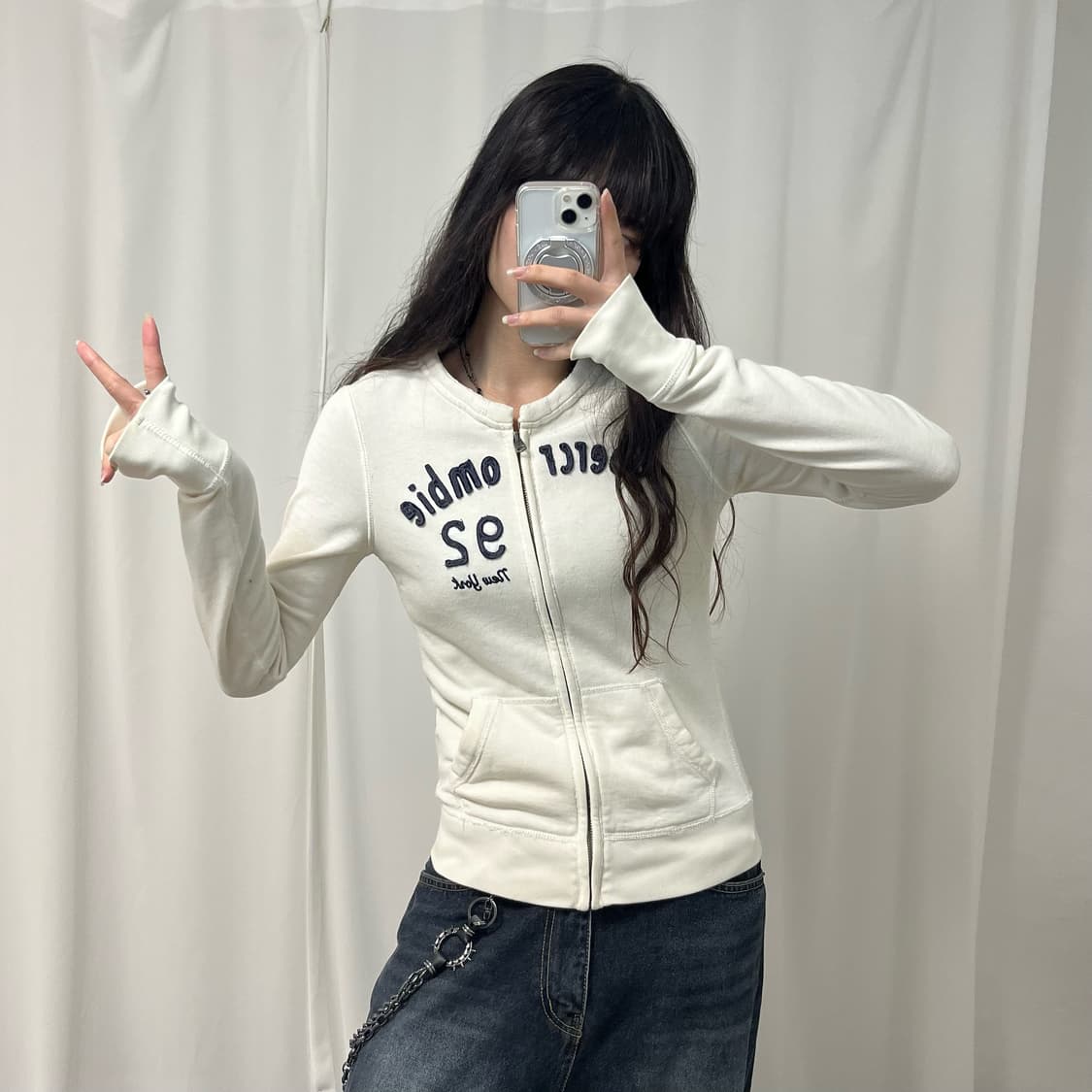 Abercrombie white zip-up 상품이미지2