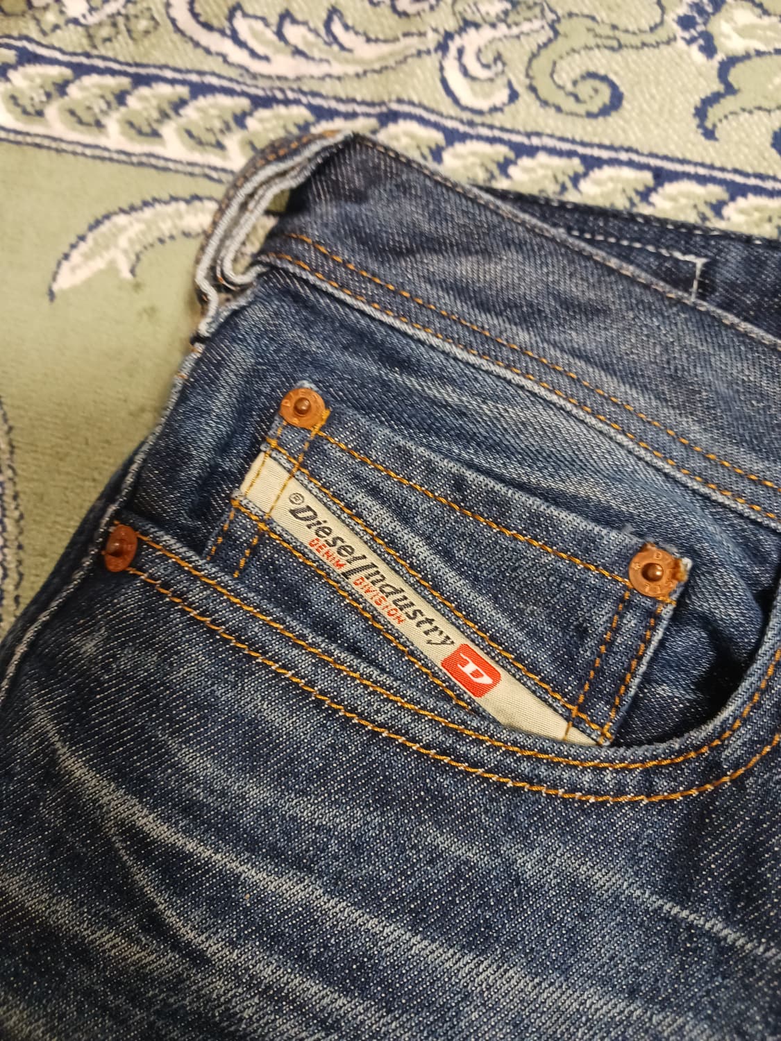 디젤 자니티 워싱팬츠 상품이미지2