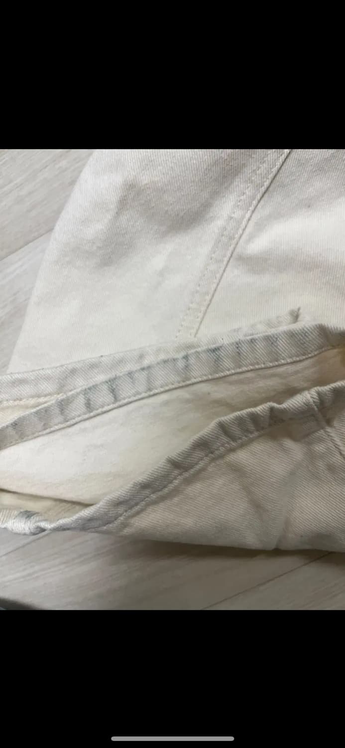 비슬로우 BALLOON FIT CURVED JEANS CREAM 크림진 상품이미지5