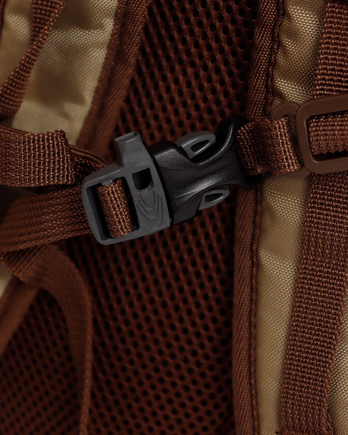 [COLEMAN] 베이지 나일론 미니 백팩 상품이미지7