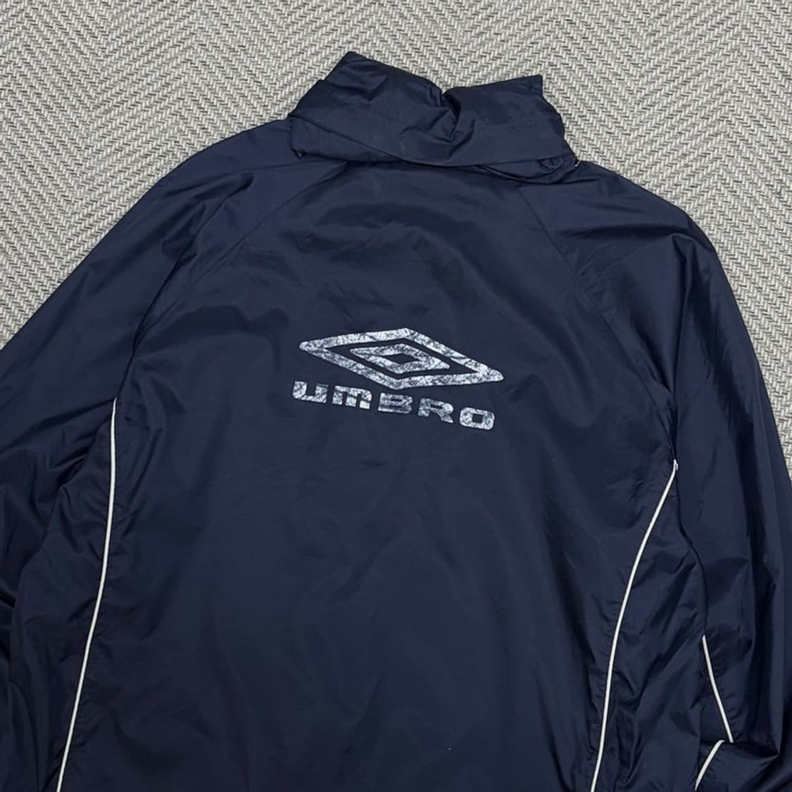 엄브로 사이드라인 바람막이 v1271 상품이미지4