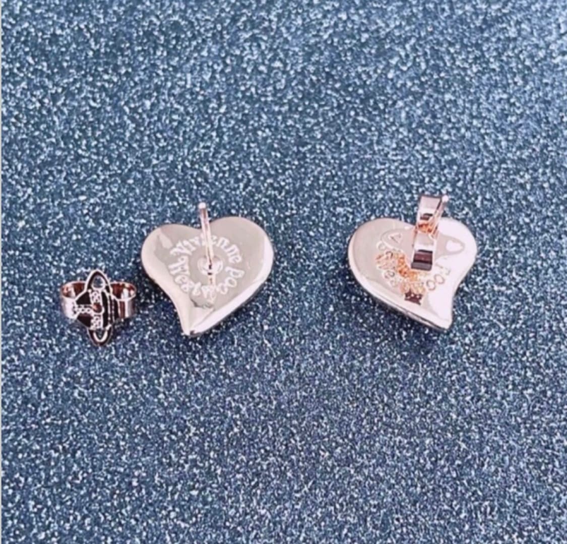 비비안웨스트우드 은장 orb 각인 블랙 하트 orb 귀걸이 상품이미지2