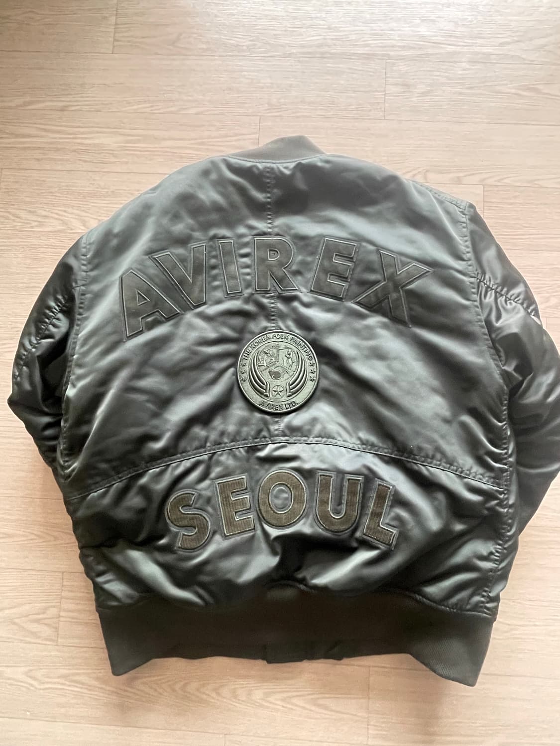 아비렉스 커스텀멜로우 콜라보 마원 m 카키 상품이미지2