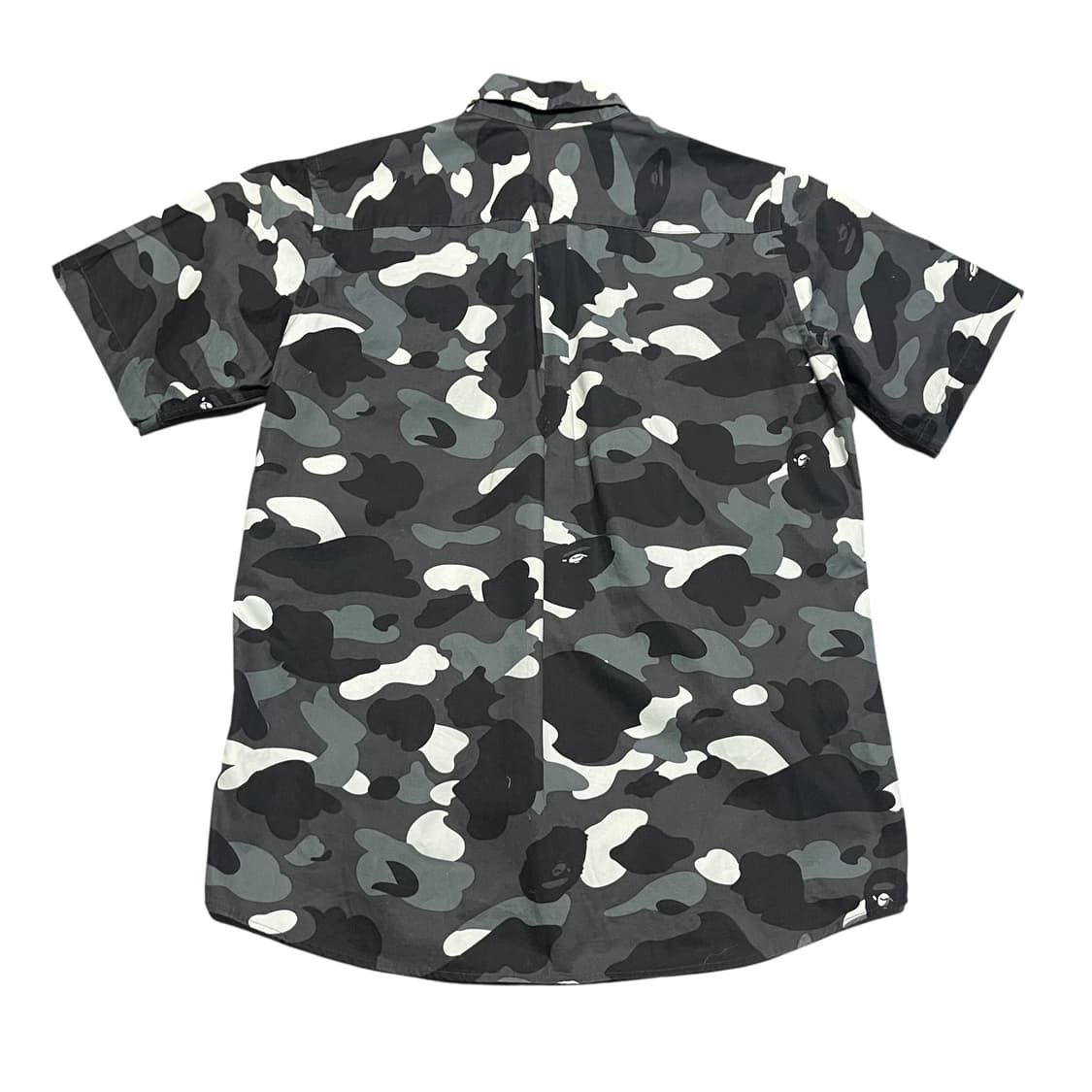 베이프 흑계 반팔 셔츠 상품이미지2