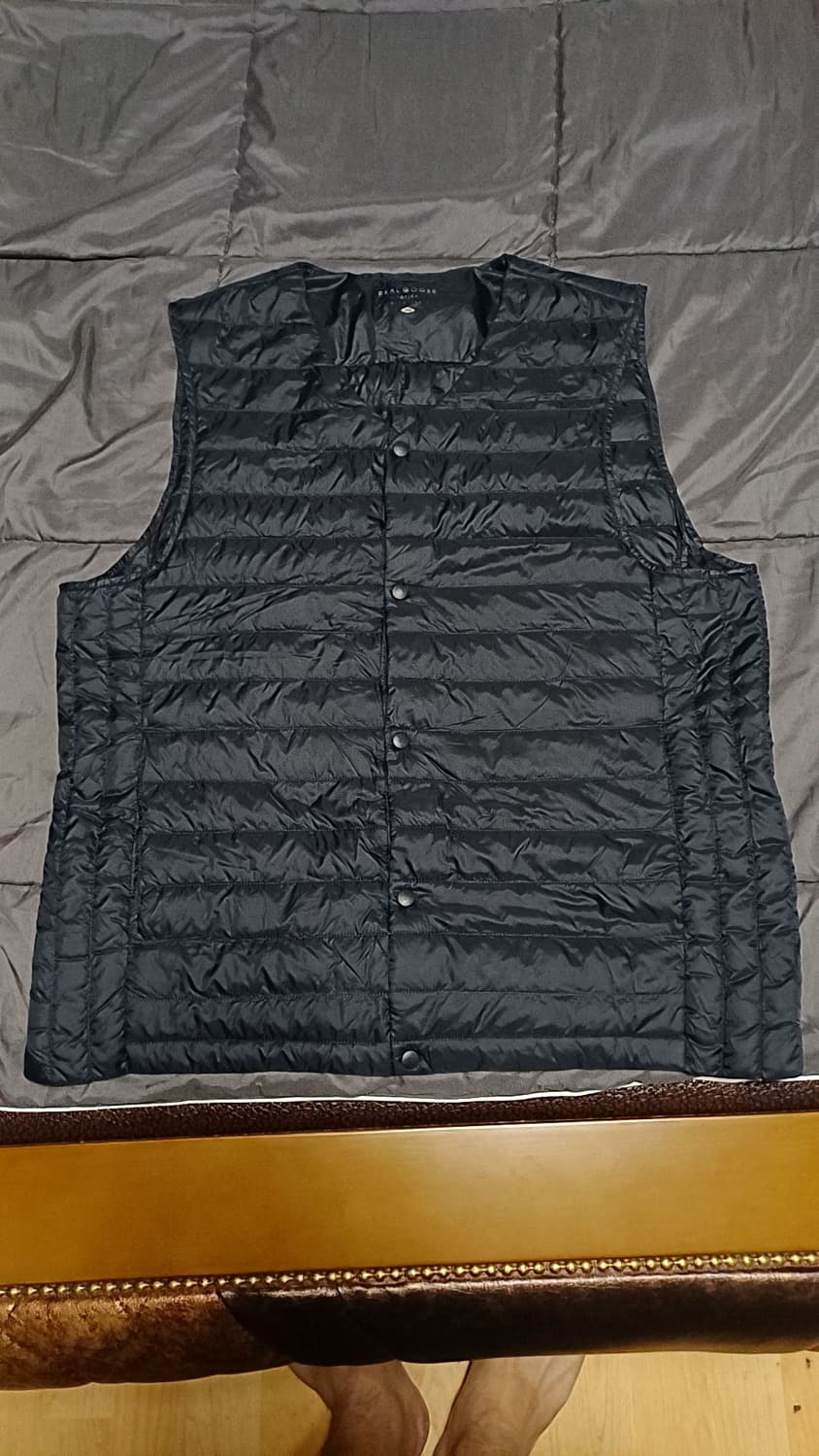 탑텐 네이비색 구스경량조끼 105 가슴57 기장68 상품이미지1