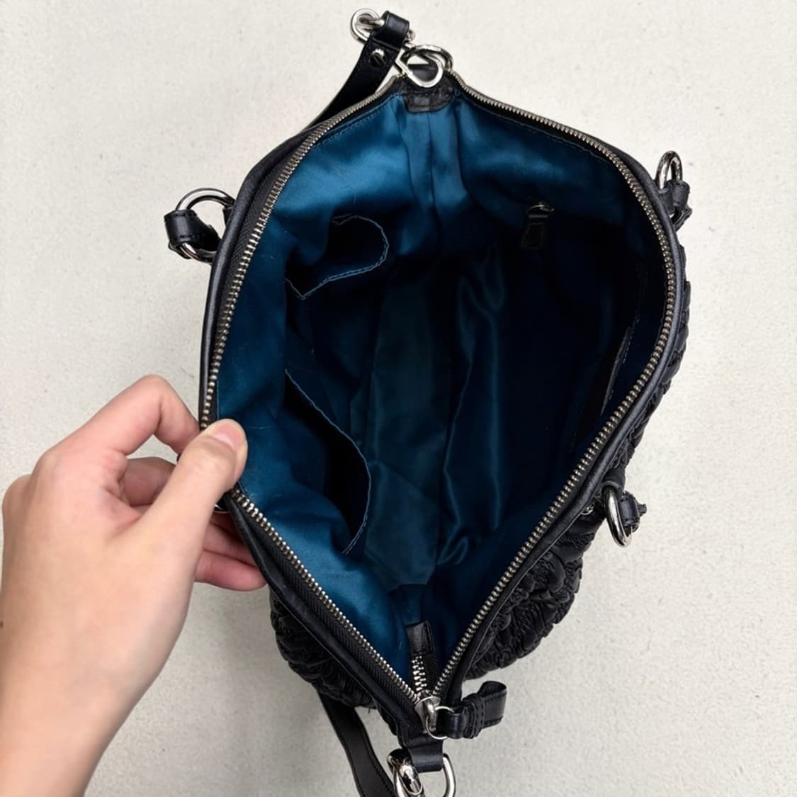 COACH 매디슨 퀼티드 쉐브론 린시 토트백 상품이미지6