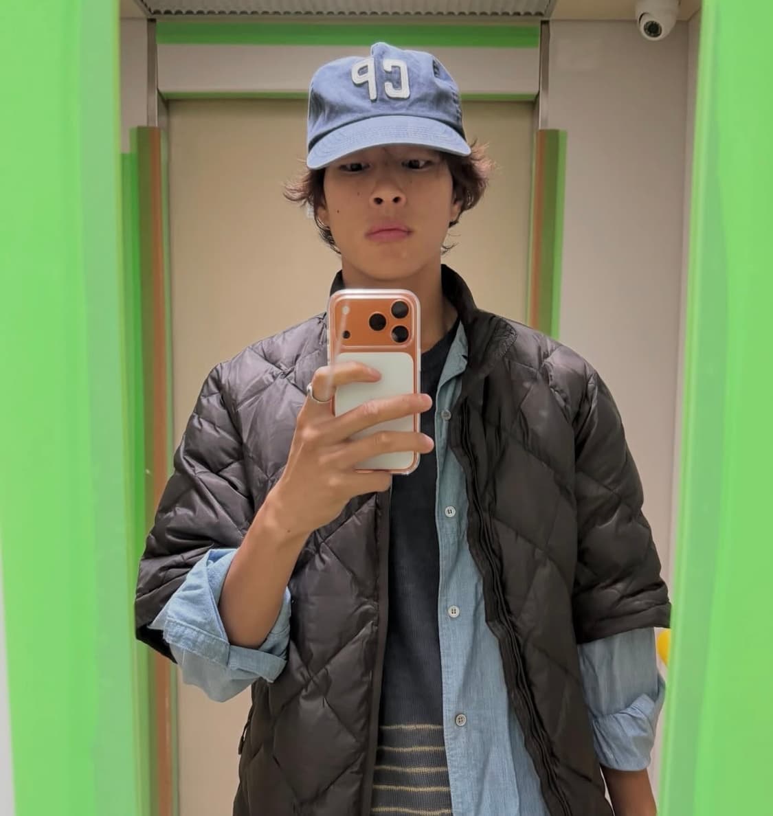 (홍태준) 하이킹패트롤 경량 패딩 브라운 상품이미지1