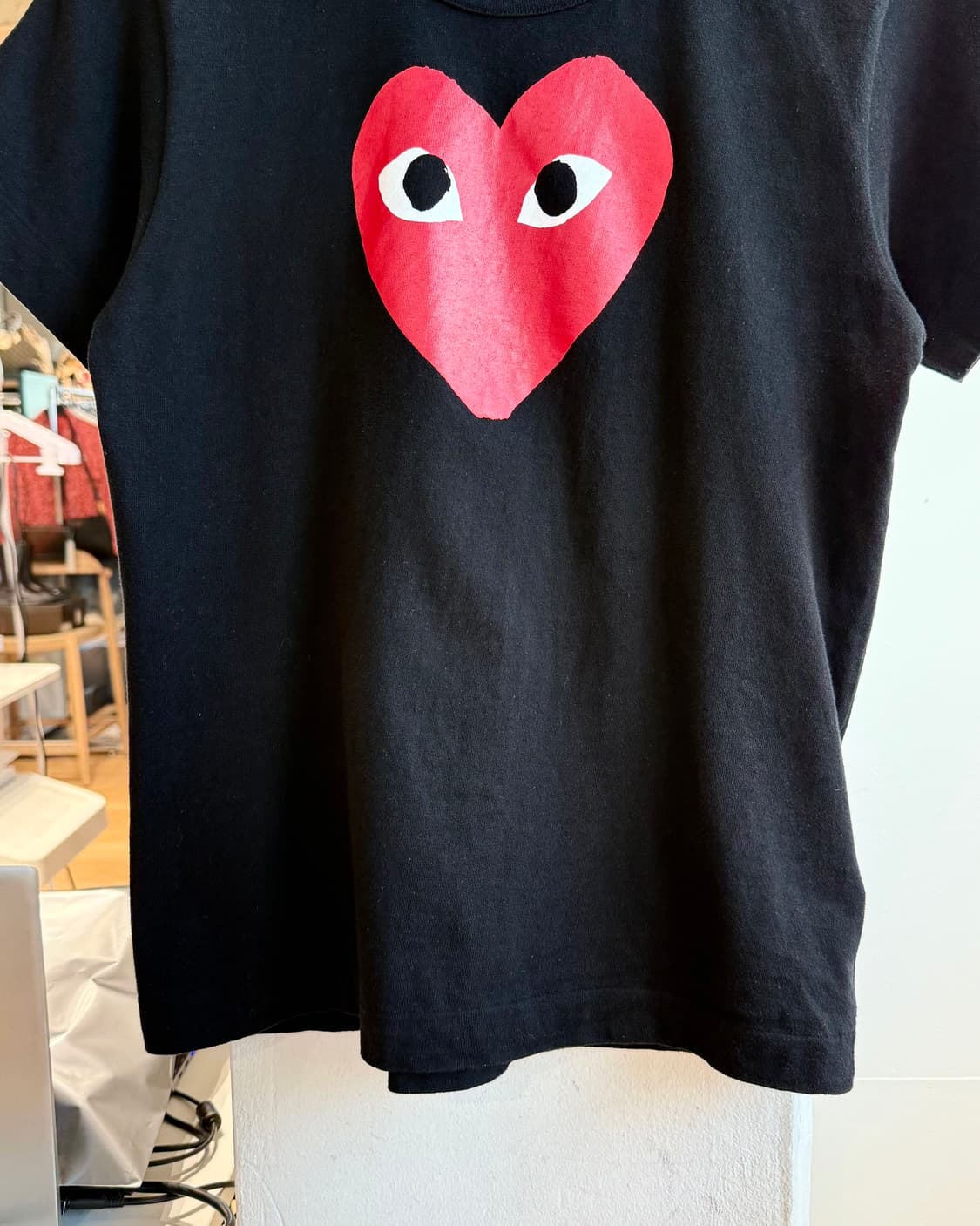 꼼데가르송 플레이 블랙 레드 하트로고 프린팅 하프티  상품이미지6