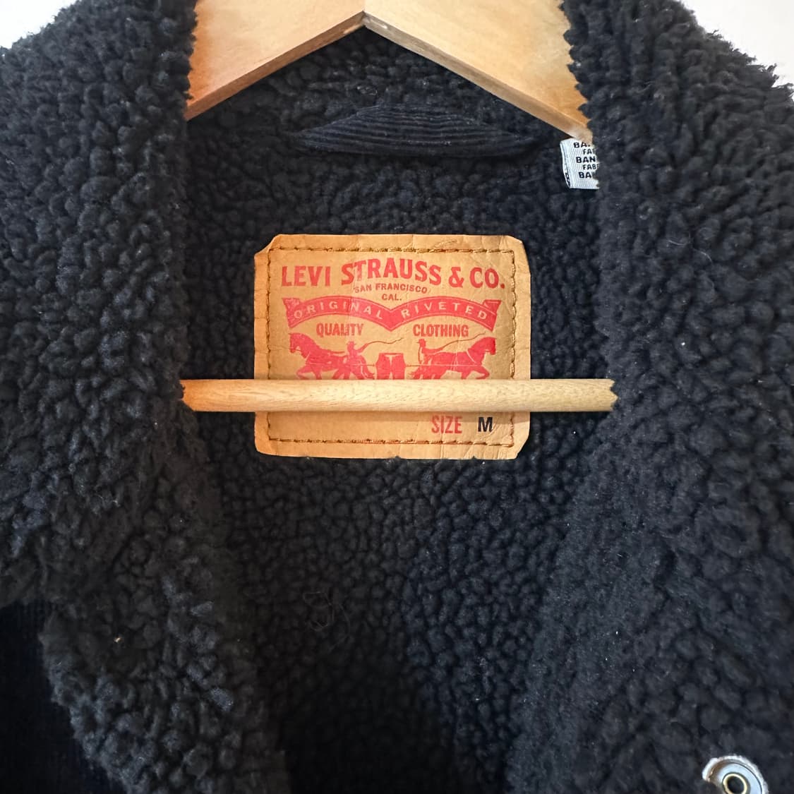 리바이스 코듀로이 쉐르파 트러커 자켓 상품이미지3