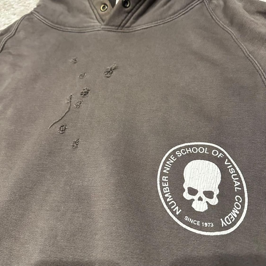 넘버나인 School of Visual Comedy 스컬 후디 상품이미지3