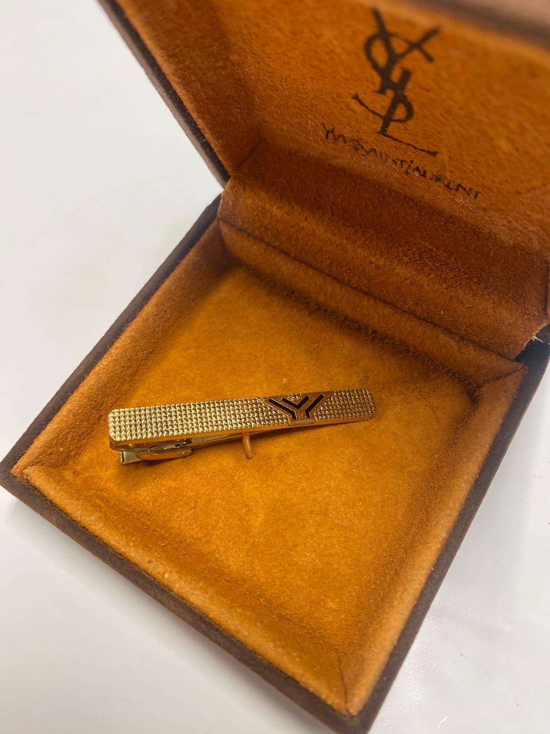 정품 입생로랑 골드 넥타이핀 상품이미지1