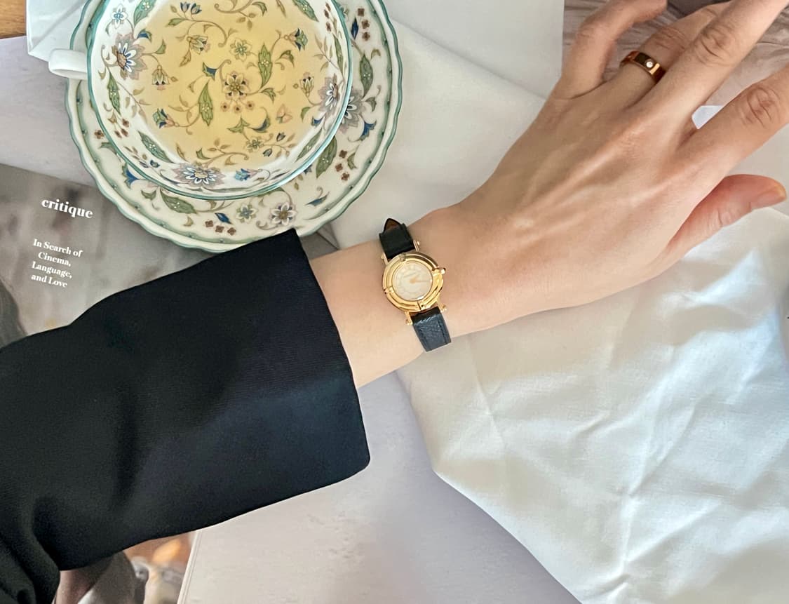 생로랑 골드 라운드 시계 / 정품감정. 케어 상품이미지10